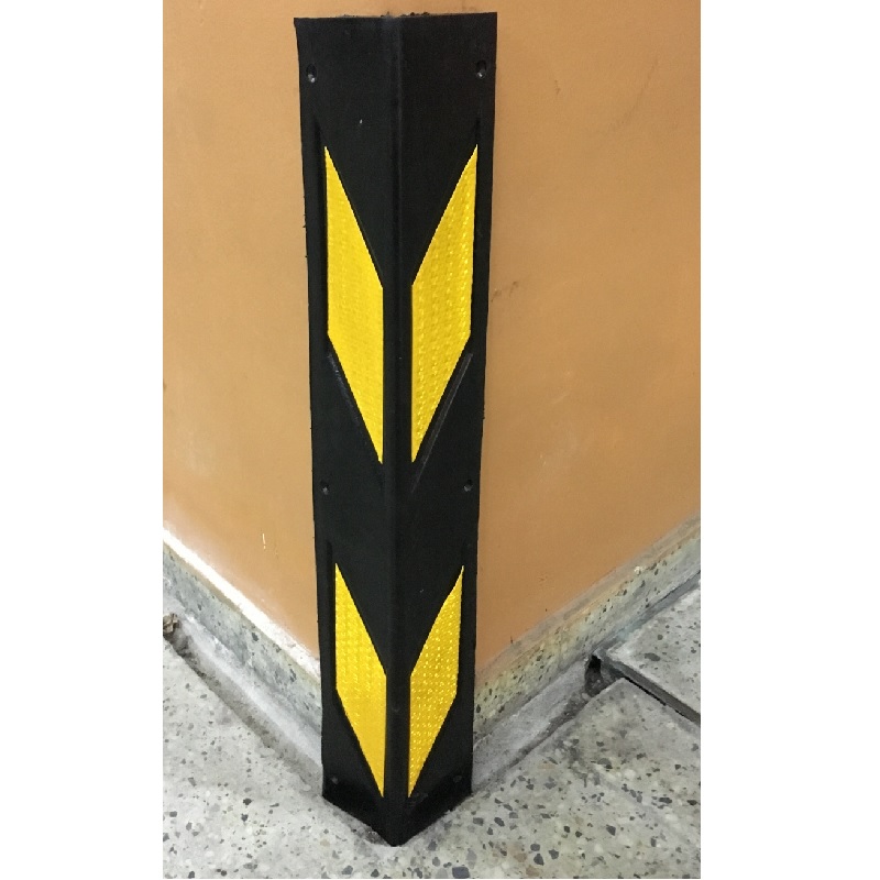 Protector de Esquinas Corto 60cm x 1.2cm x 8cm PVC Protector de Esquinas Corto 60cm x 1.2cm x 8cm PVC